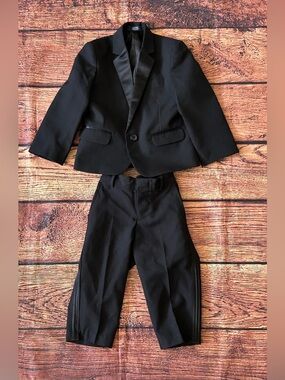 Nautica Black Tuxedo Suit For Child Kid Size 3T
